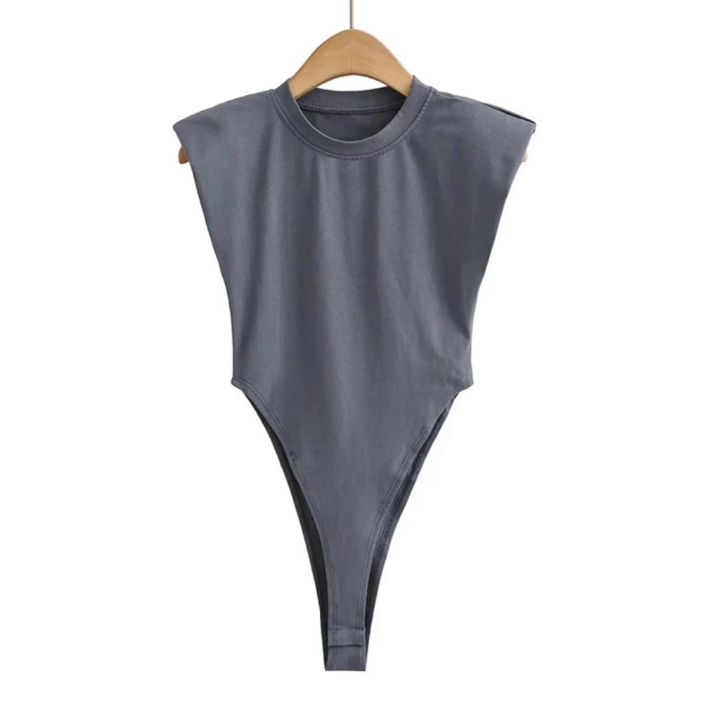 NWT Kelly Obi Gray Crew Neck Sleeveless Bodysuit